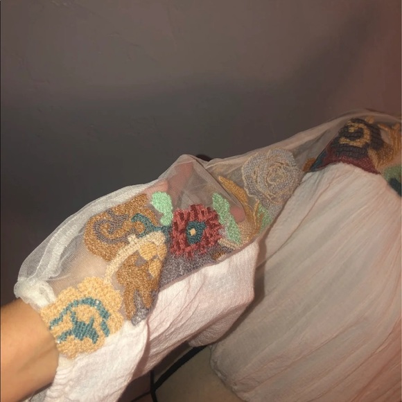 NWT- Free People/ Anthropologie embroidered top S - Picture 4 of 8